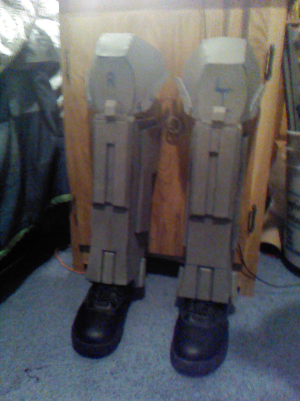 Shin Guards, fixed. (WIP)

I cut them at the bottom, because they where a bit too long.