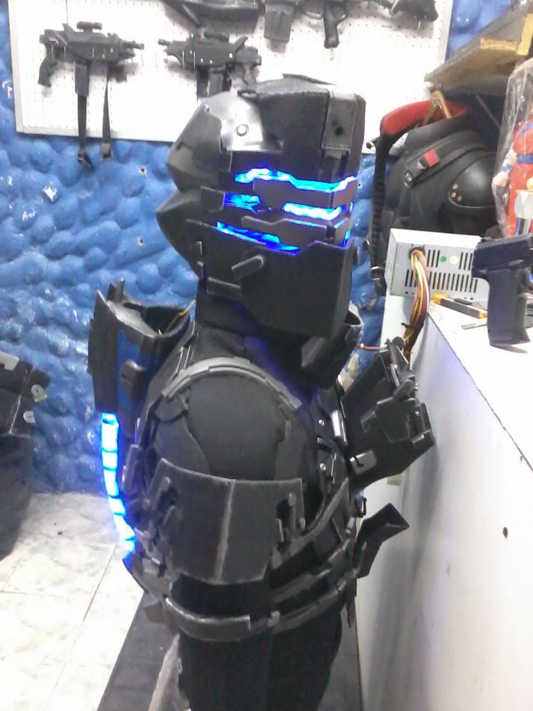 dead space 2 advanced suit cosplay