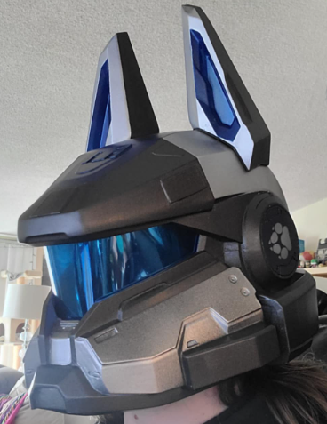 Anubis_Helmet_SideView.png