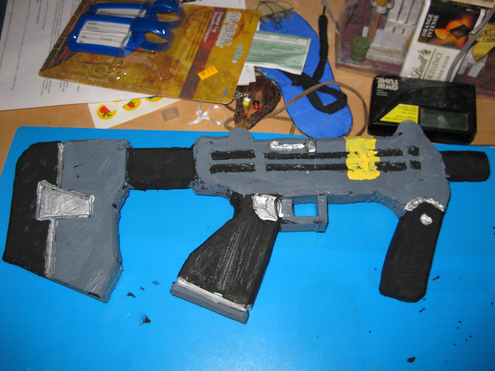 halo_smg_prop_by_electricocomics-d4qwlvb.jpg