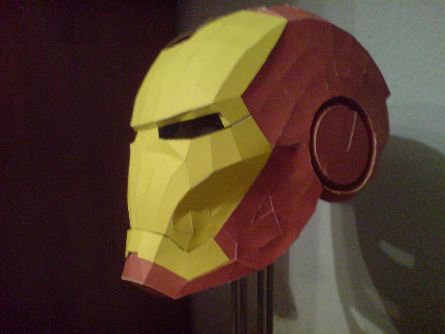 Iron_Man_Helmet_WIP_Front_by_EdMcSmoke.jpg