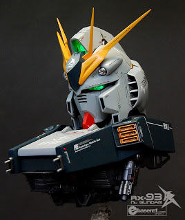 NU_GUNDAM_HEAD_DISPLAY12.jpg