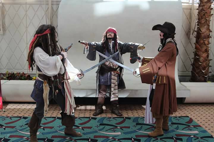 3 Jack Sparrow Fighting