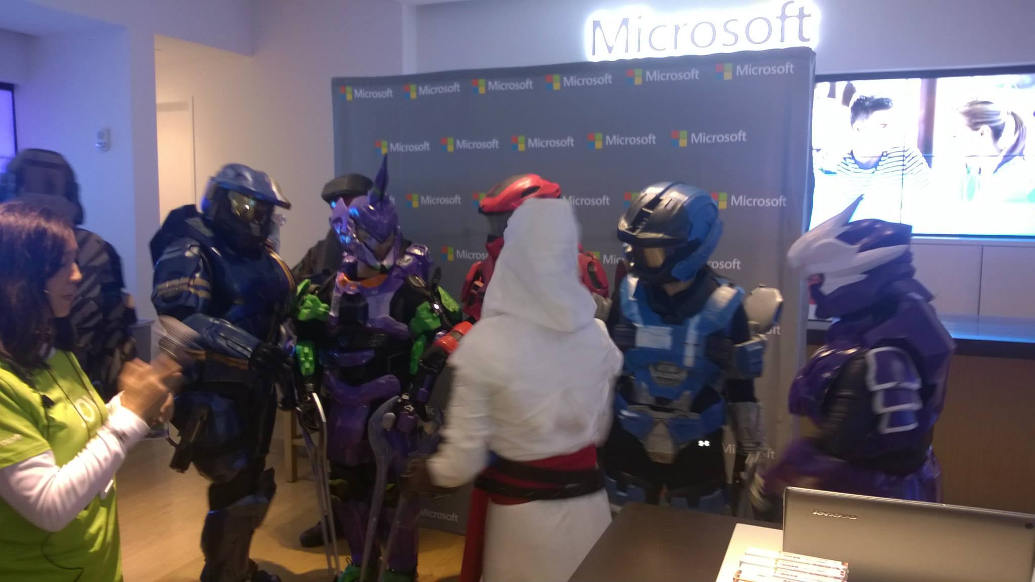 Halo master best sale chief microsoft store