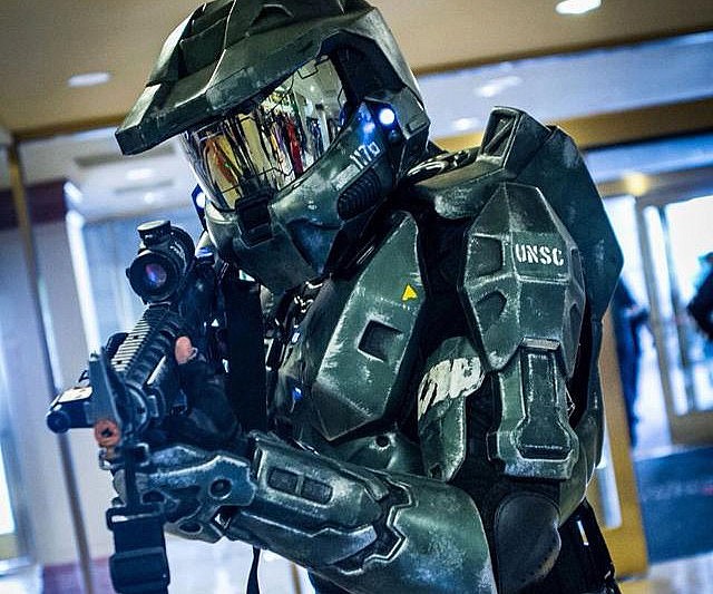 Halo master chief spartan armor 640x533 Halo Costume and Prop